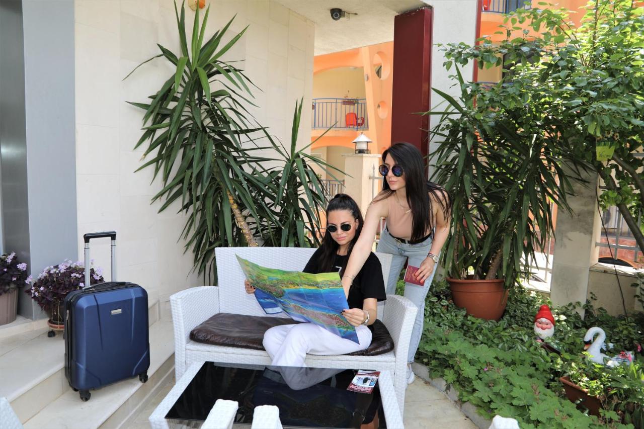 Petrov Family Hotel نيسيبار المظهر الخارجي الصورة