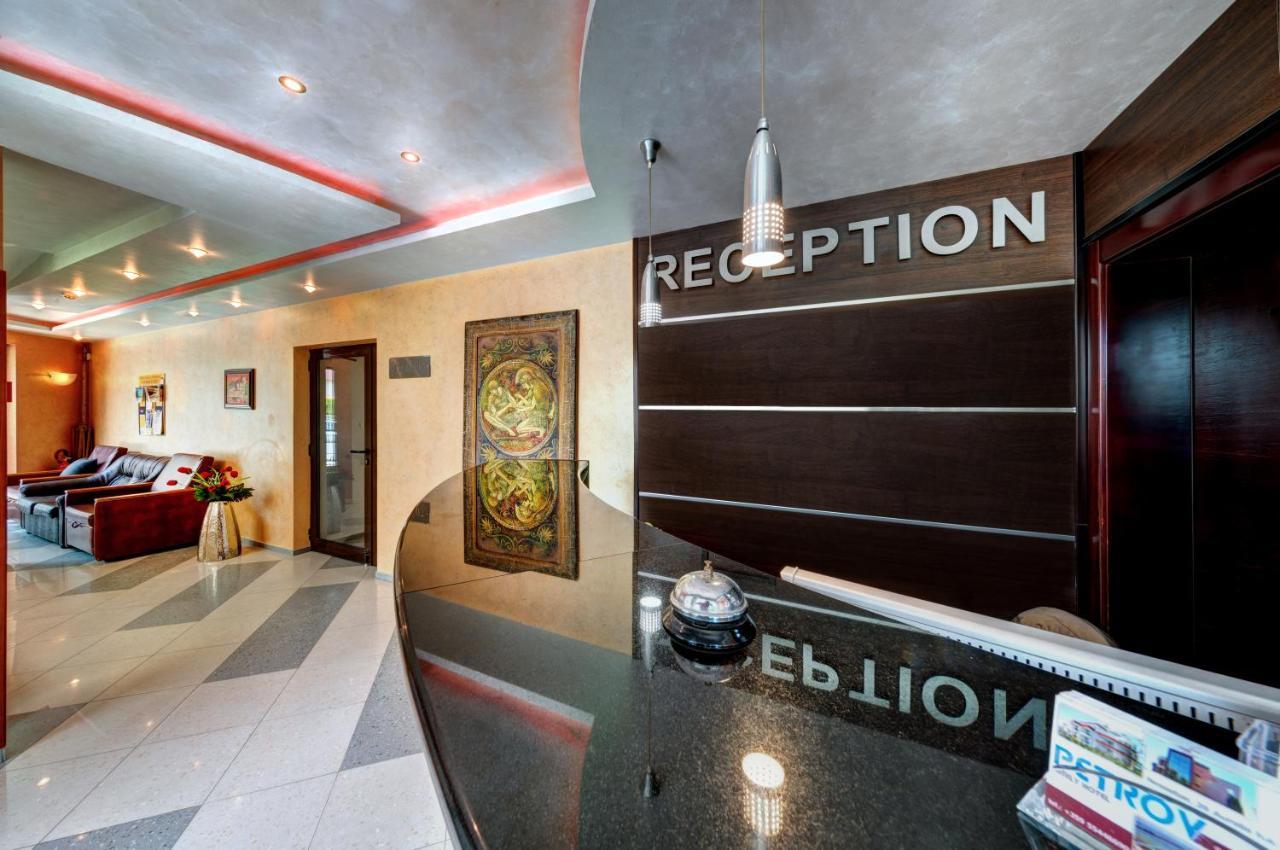 Petrov Family Hotel نيسيبار المظهر الخارجي الصورة
