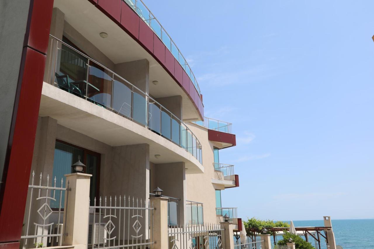 Petrov Family Hotel نيسيبار المظهر الخارجي الصورة
